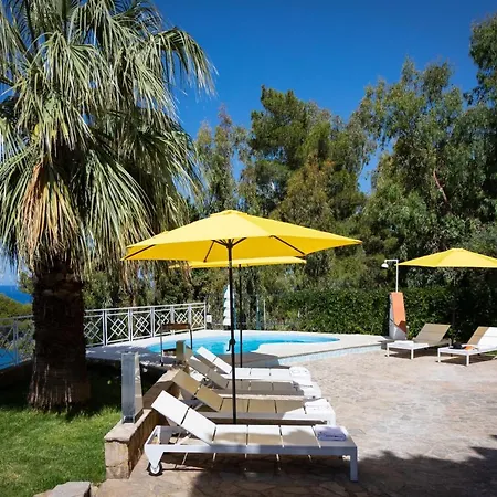 Villa Al Mare Con Piscina Tra Palermo E Cefalu