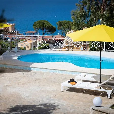 Villa Al Mare Con Piscina Tra Palermo E Cefalu Дом отдыха *